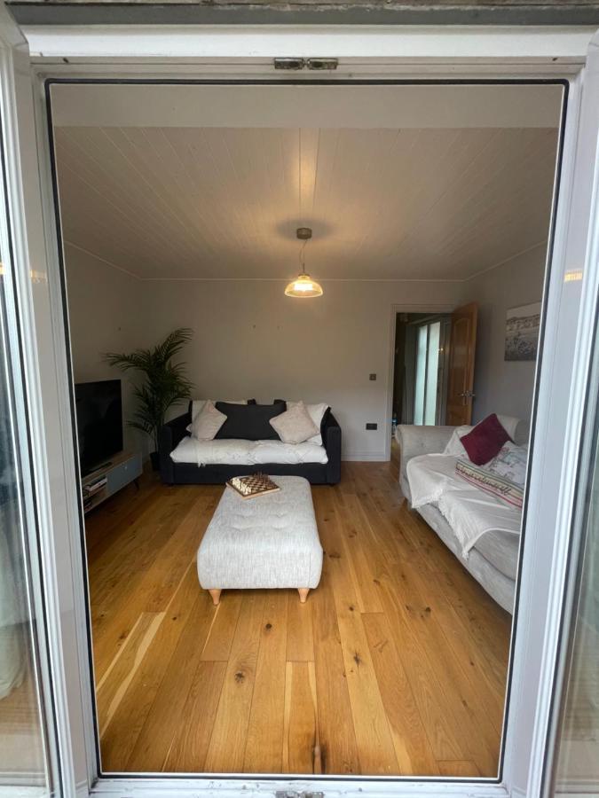 Entire Seaside Luxury Home With On Site Parking! Poole Exterior foto